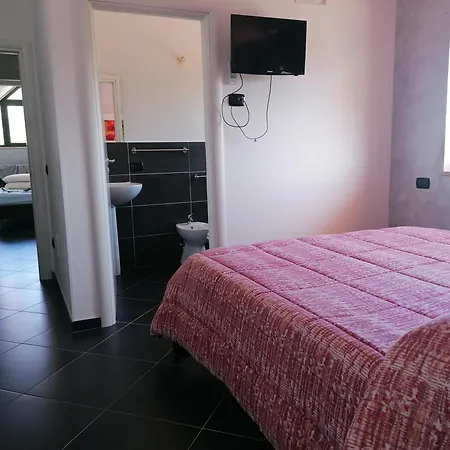 Bed & Breakfast Molinari E Baby Park 3*