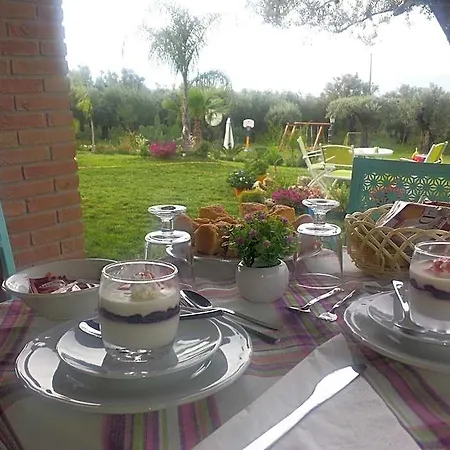 Molinari E Baby Park Bed and Breakfast Campagna