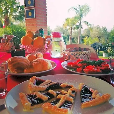 Molinari E Baby Park Bed and Breakfast 3*